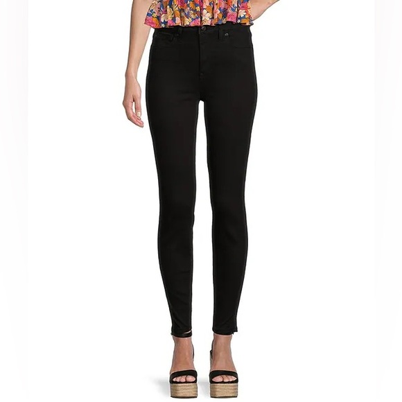 NWT! Celebrity Pink High-Rise Black Rinse Skinny Jeans - Picture 1 of 7
